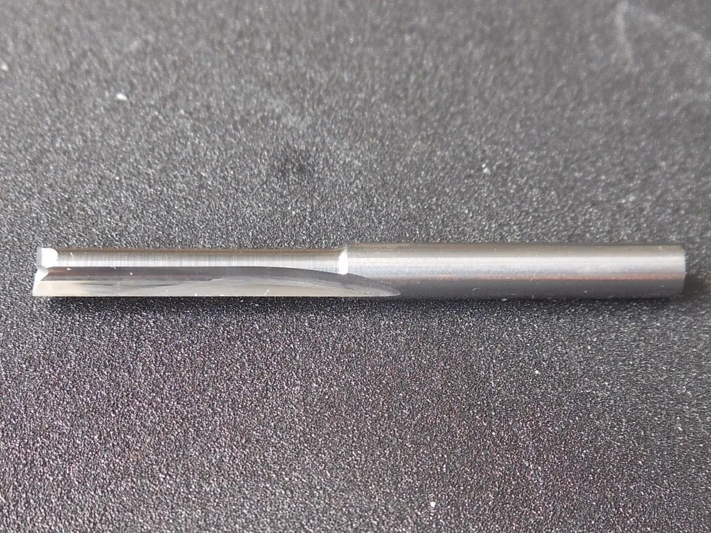 10 szt. 4 mm końcówka 2 bezpośrednie flet frez frez CNC CEL 25 mm