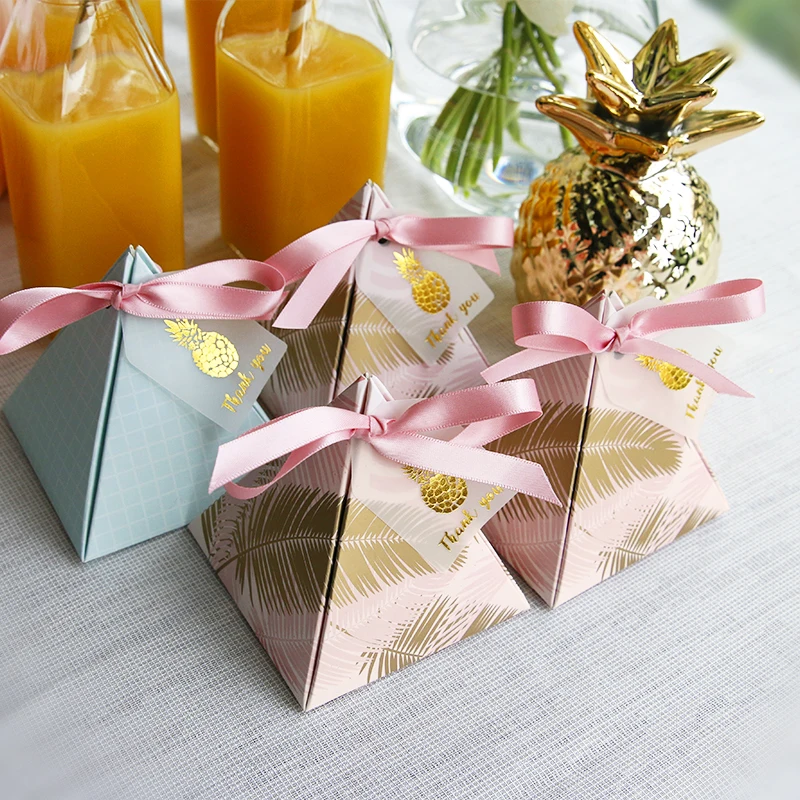 100pcs trójkątna piramida ślubne pamiątki dostawy liście cukierki pudełko z wdzięcznością karty pudełko partia opakowania czekolady pudełko