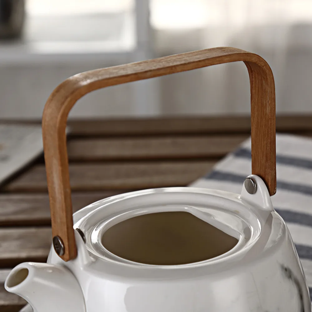 Japoński klasyczny wyłożona kafelkami Ceramiczny serwis do herbaty z motywem kwiatowym,kawa i 4 filiżanki herbaty.