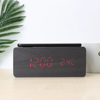 Drewniany zegar led z bezprzewodowego ładowania sprzętem dźwiękowym systemem dla iPhone Samsung Night Lights Temperatury zegar na biurko