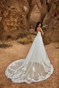 Kombinezony suknie ślubne ze zdejmowaną spódniczkę Бисерное koronkowa suknia ślubna suknie Ślubne V neck Vestido Country robe de marié