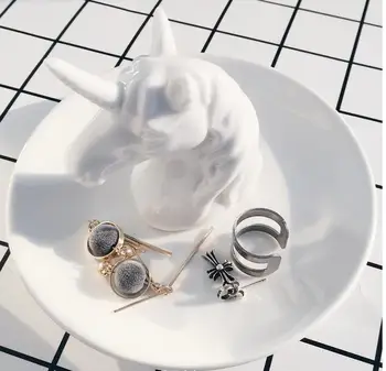 13x9cm Nordic unicorn ceramiczna biżuteria podajnik pierścień przechowywania talerz cukierki przechowywania danie dekoracji Zdjęcie rekwizyty dekoracji domu, biura