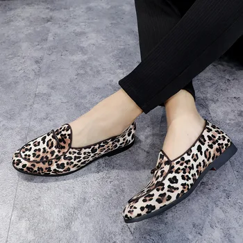 Luksusowe zamszowe pantofle mokasyny z frędzelkami ręcznie Slip On Men Leopard Print Dress Shoes designerskie Patchwork buty Męskie