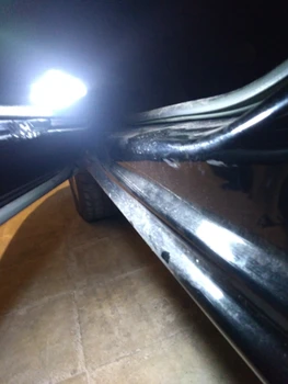 Pod drzwiami przestrzeń dla nóg bagażnik łaskawie udzielony schowek w desce rozdzielczej światła lampy do Peugeot 206 207 306 307 308 406 407 508 607 1007 3008 5008