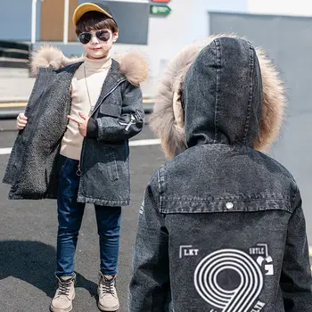Bawełnianej płaszcz dla chłopców, jeansowa kurtka big boy plus aksamit średniej długości zima 2021 dzieci zagraniczny styl grube bawełnianej płaszcz chłopiec