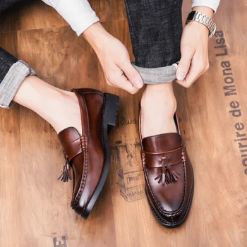 Uliczna moda męskie skórzane mokasyny buty слипоны buty dla mężczyzn włoska skóra męskie mokasyny markowe męskie ślubne buty na płaskiej podeszwie w5