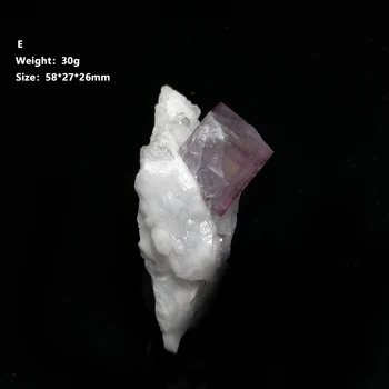 Próbkę naturalnego fioletowego fluorytu i szkła kwarcowego mineralnego kryształu z prowincji Яогансянь Hunan,Chiny A3-5