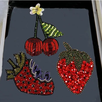 3D Rhinestone Cherry Bead Crystal Cekinami Patch for Clothing Sewing on Applique Accessories Beading Strawberry Patch 2szt TH1799