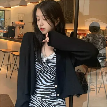 Swetry Damskie przycięte jesień dziewczyny ubrania na drutach O-neck swetry stałe prosty Mujer słodkie miękkie koreański styl college wszystko Mecz