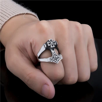 Mężczyźni pierścień ze stali nierdzewnej krzyż Viking Mjolnir magiczny Młot Thora sprzedaż Hurtowa biżuterii plus rozmiar 8-15