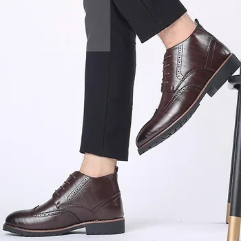 Męskie botki 2020 jesień sztuczna skóra męska Casual buty Ostry nosek rzymski styl męskie buty chelsea meble formalne buty dla mężczyzn