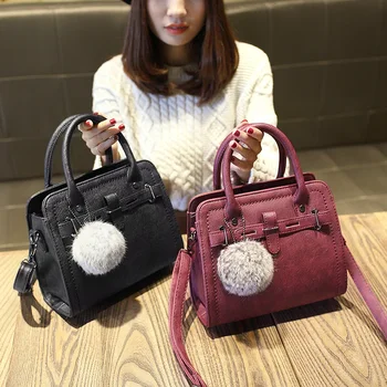 Yuhua, 2020 new woman fashion bag, trend messenger bag, Korean version women bag, leisure hair ball ornaments flap.