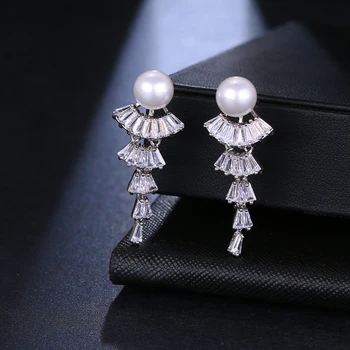 Urządzony W Luksusowym Cyrkon Długie Wisi Eleganckie Kolczyki Wachlarz Forma Stopniowe Zmiany Kryształ Cyrkon Sześciennych Dla Kobiet Moda Biżuteria Prezent