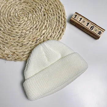Damska jesienno-zimowa wełniana uniwersalna ciepła czapka
