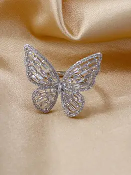 Urządzony W Luksusowym Cyrkon Kryształ Motyl Pierścienie Dla Kobiet Taśmy Kolor Odkryty Regulowany Połysk Motyl Pierścień Ślubu Partii Biżuteria Prezenty